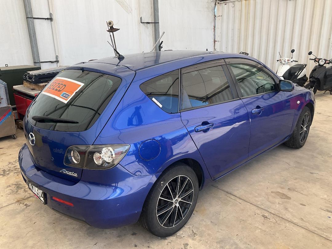 Photo '4' of Mazda Axela