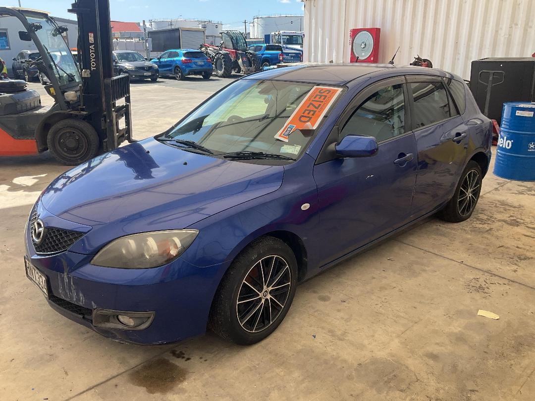 Photo '3' of Mazda Axela