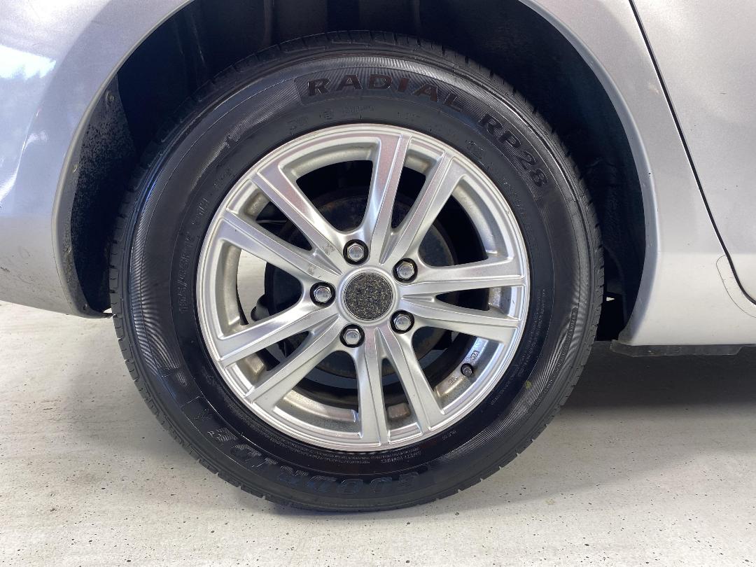 Photo '12' of Mazda Axela