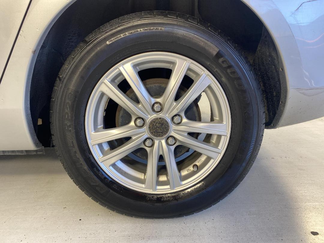 Photo '11' of Mazda Axela