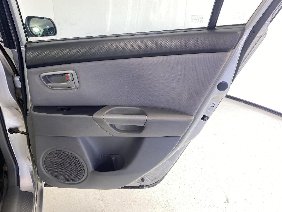 Photo '19' of Mazda Axela