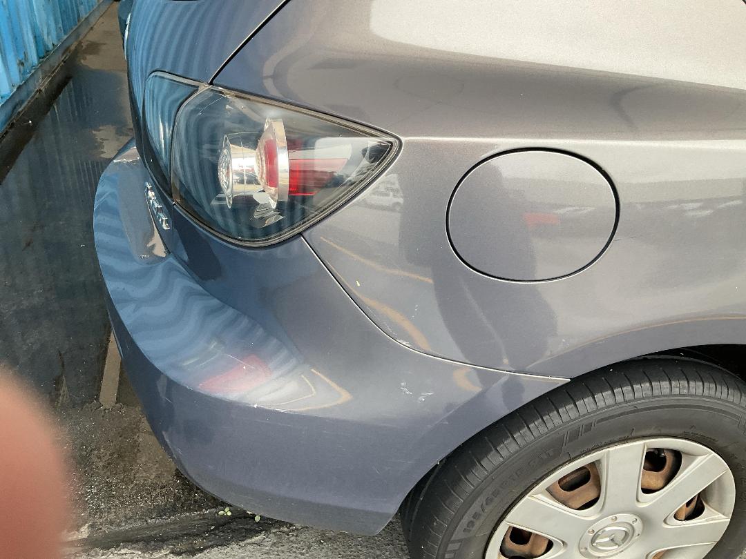 Photo '5' of Mazda Axela