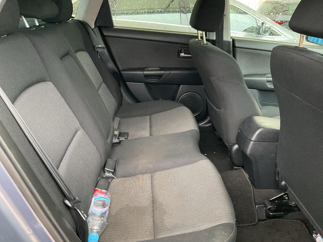 Photo '13' of Mazda Axela