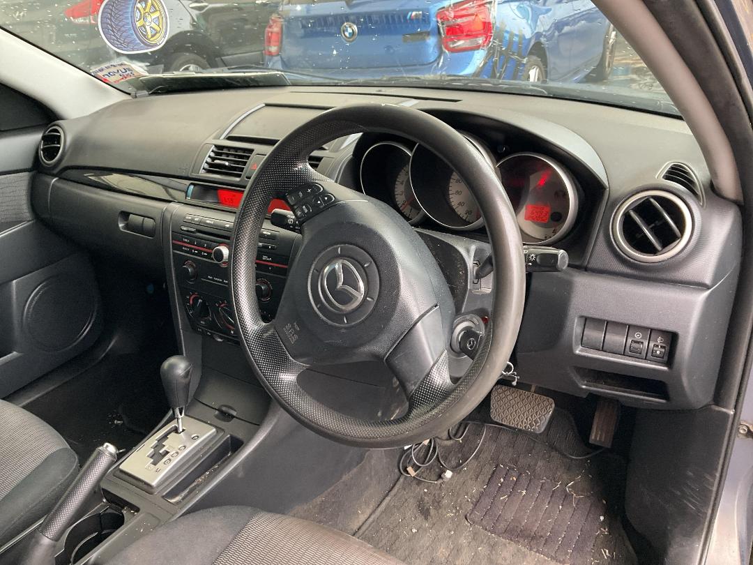 Photo '16' of Mazda Axela