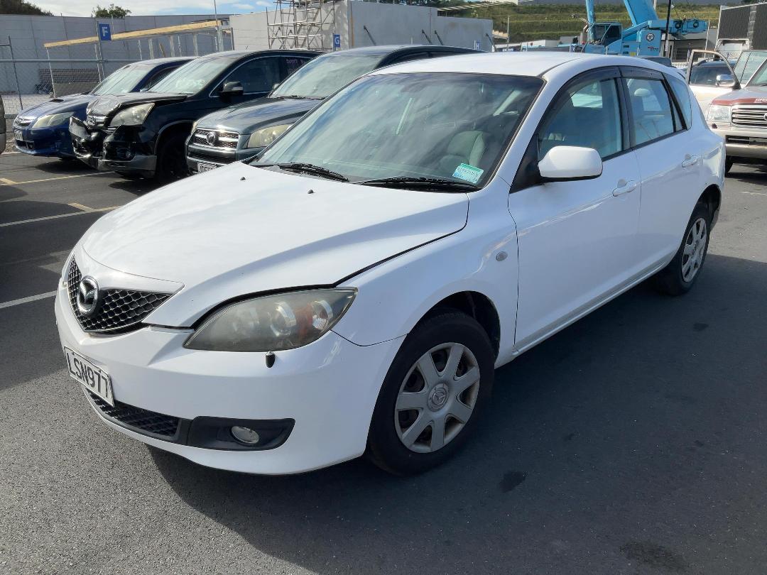 Photo '3' of Mazda Axela