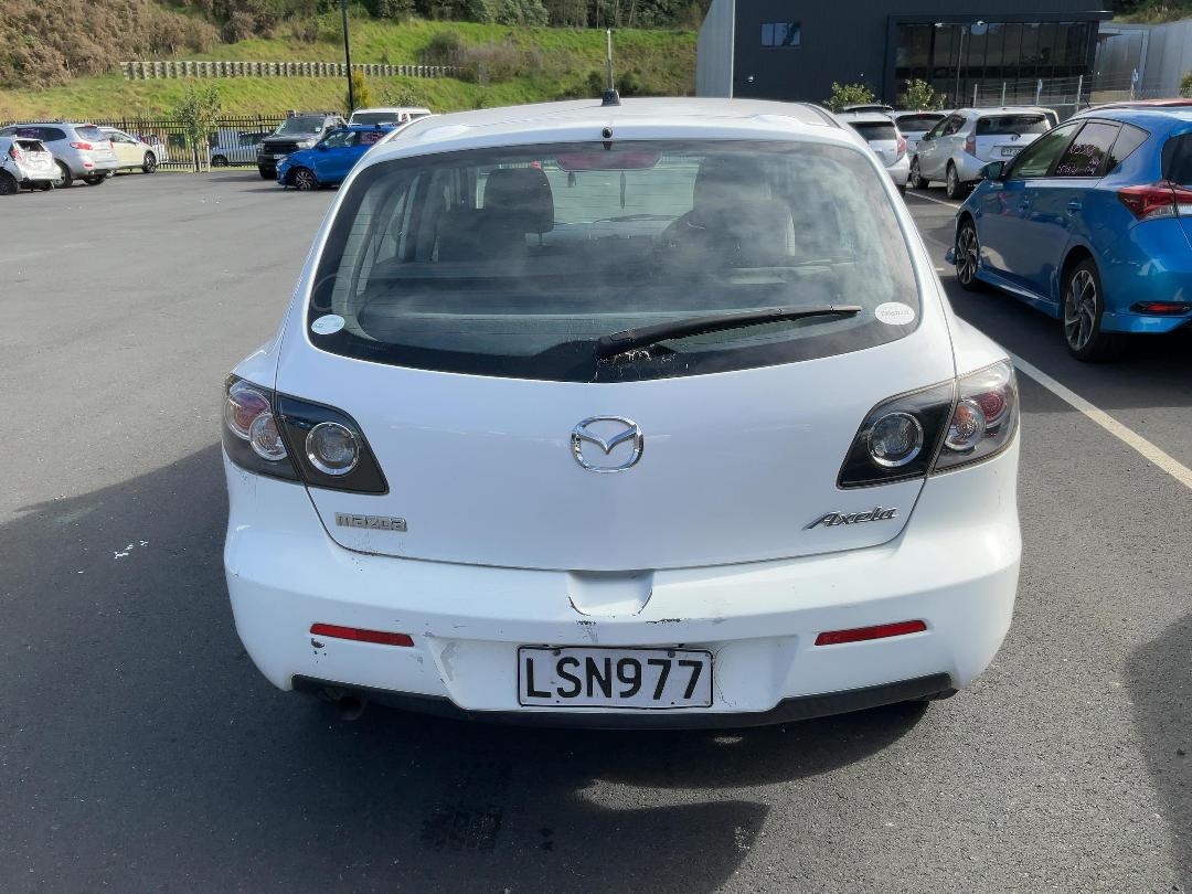 Photo '6' of Mazda Axela