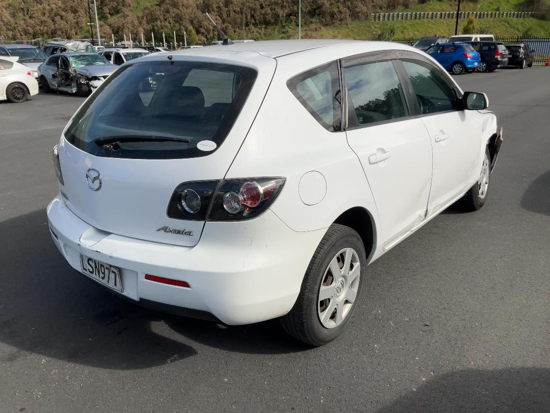 Photo '7' of Mazda Axela