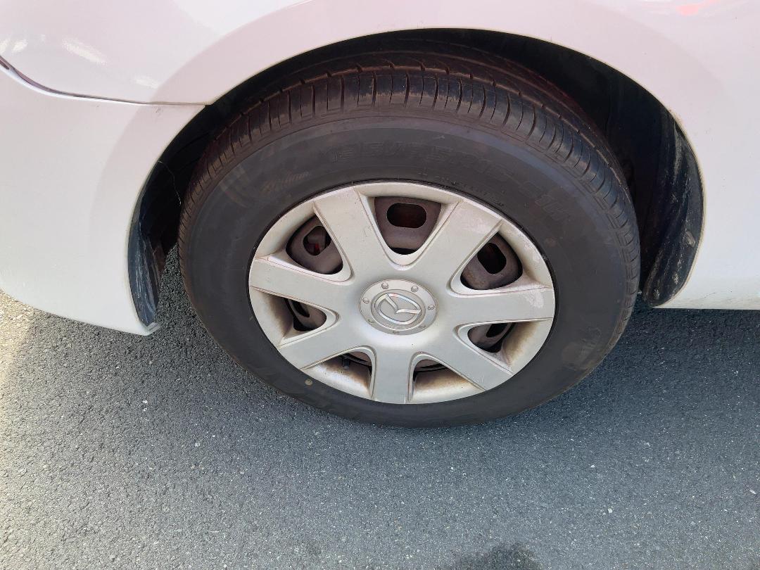 Photo '11' of Mazda Axela