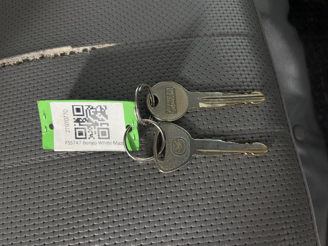 Photo '19' of Mazda Bongo Photo '19' of Mazda Bongo