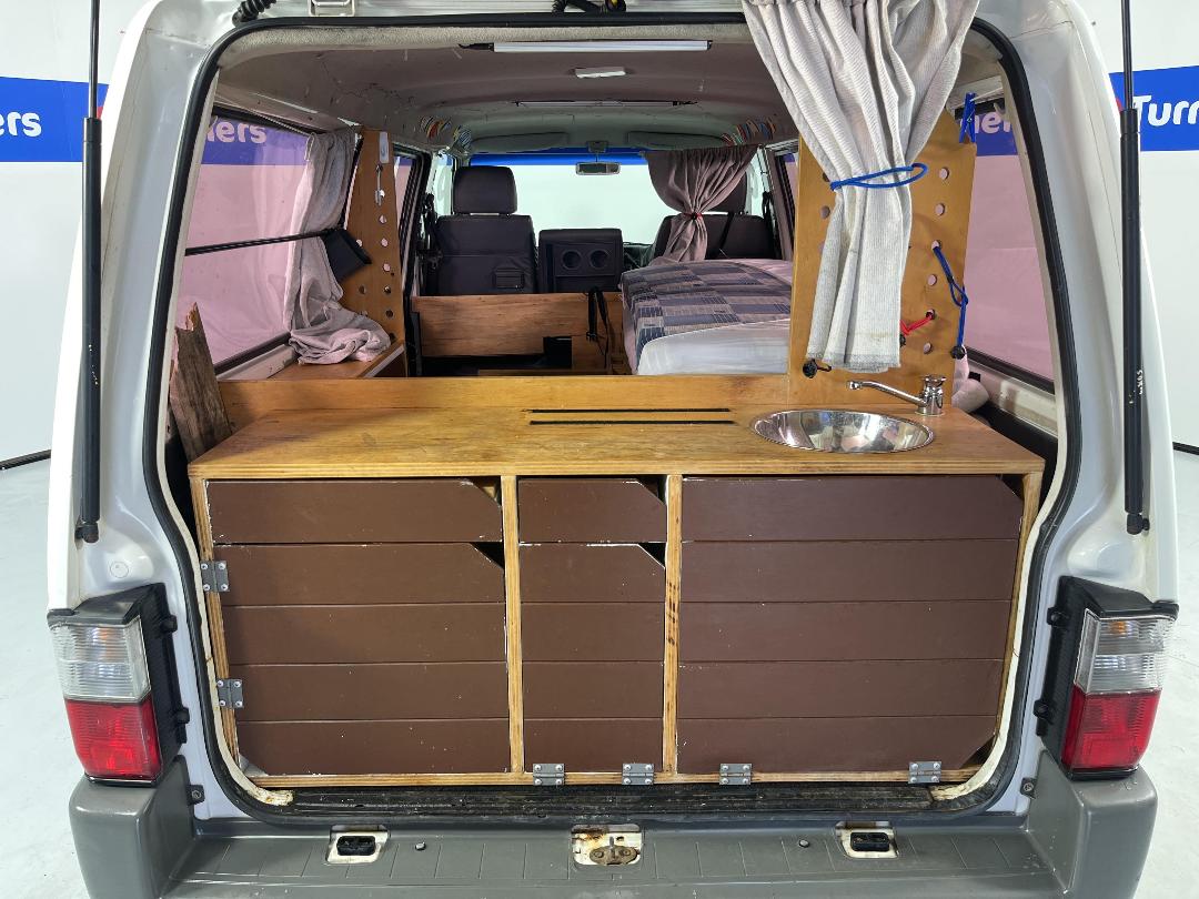 Photo '20' of Mazda Bongo Photo '20' of Mazda Bongo