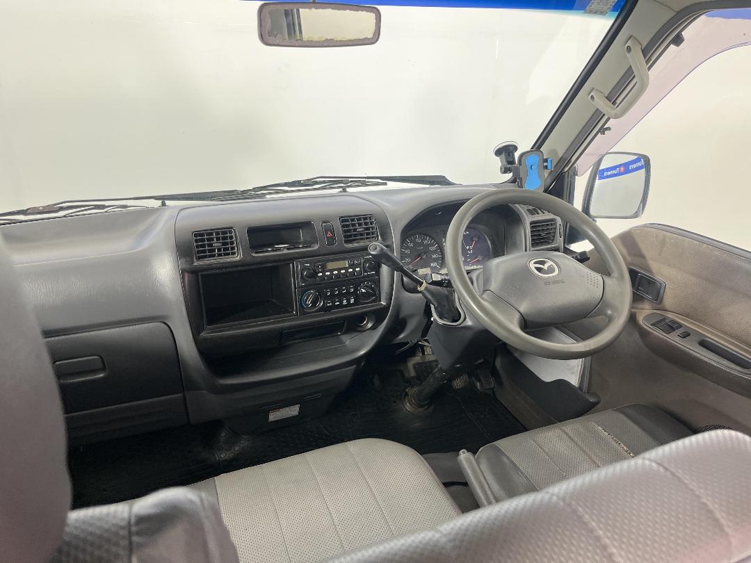 Photo '29' of Mazda Bongo Photo '29' of Mazda Bongo