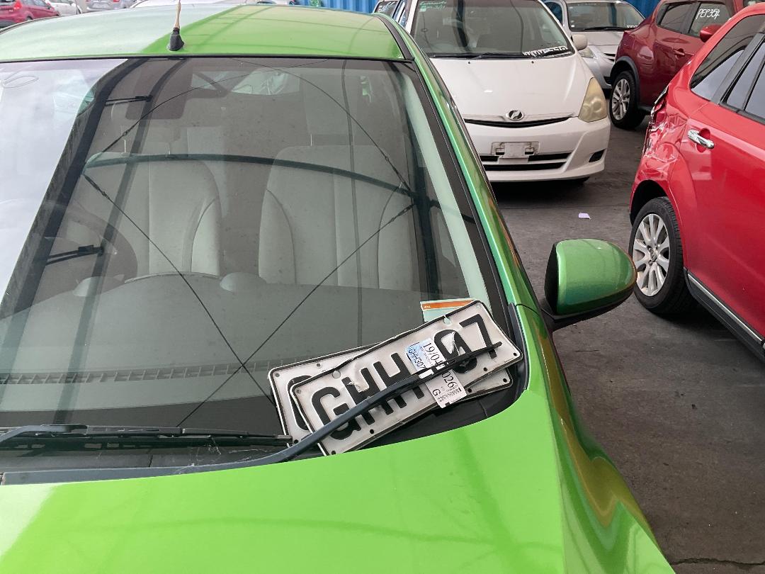 Photo '13' of Mazda Demio Photo '13' of Mazda Demio