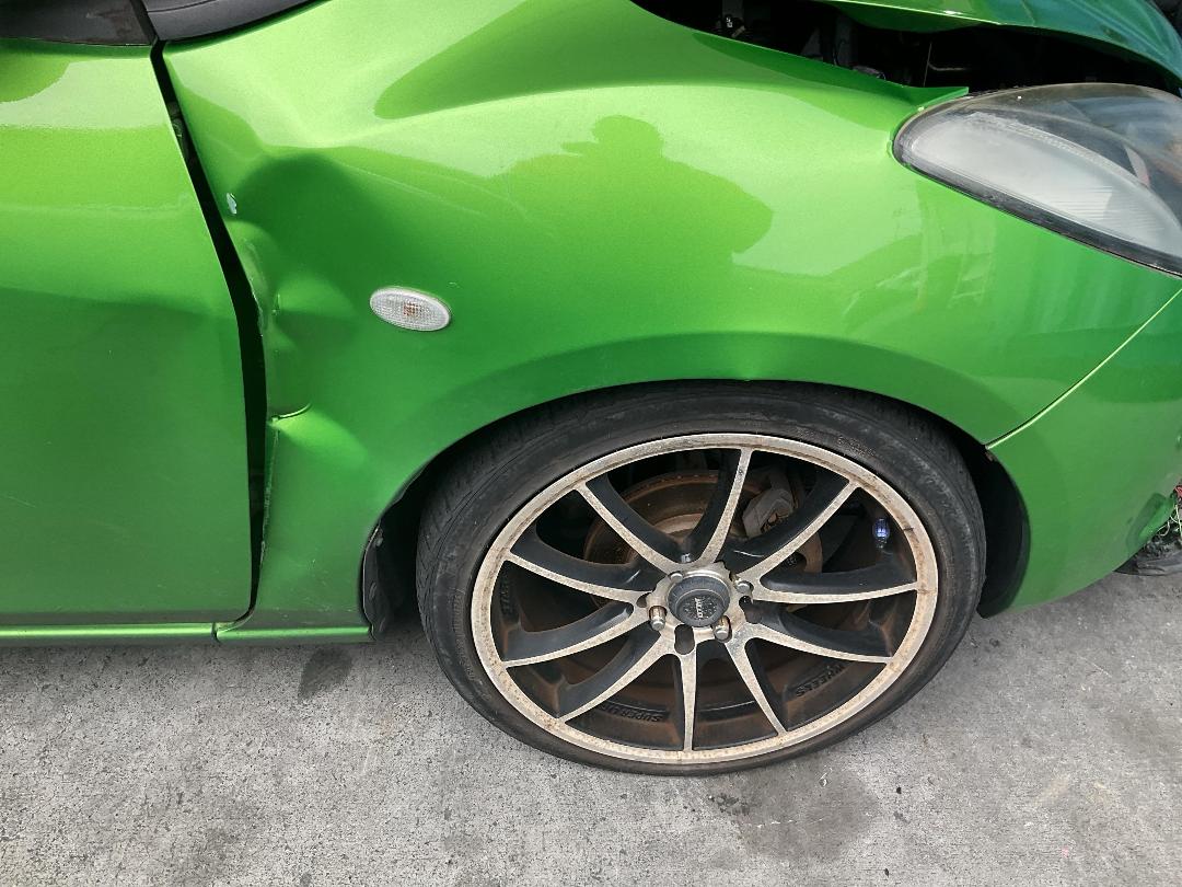 Photo '19' of Mazda Demio Photo '19' of Mazda Demio