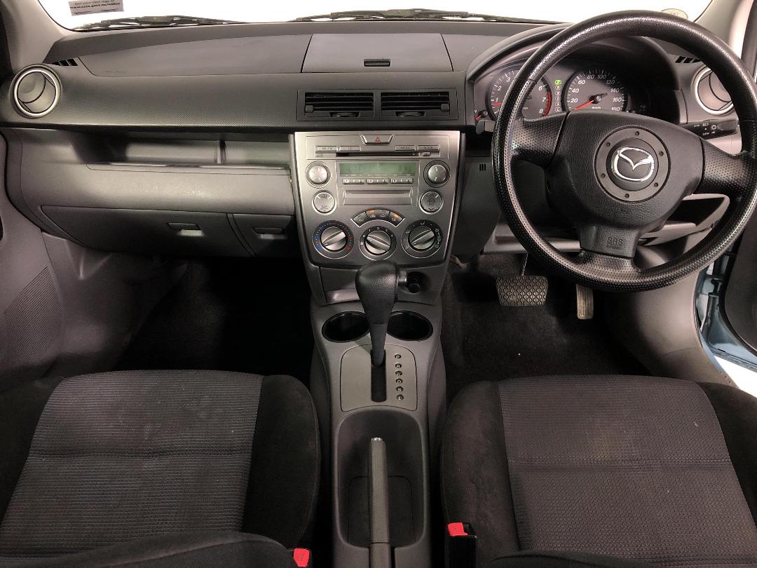 Photo '17' of Mazda Demio Photo '17' of Mazda Demio