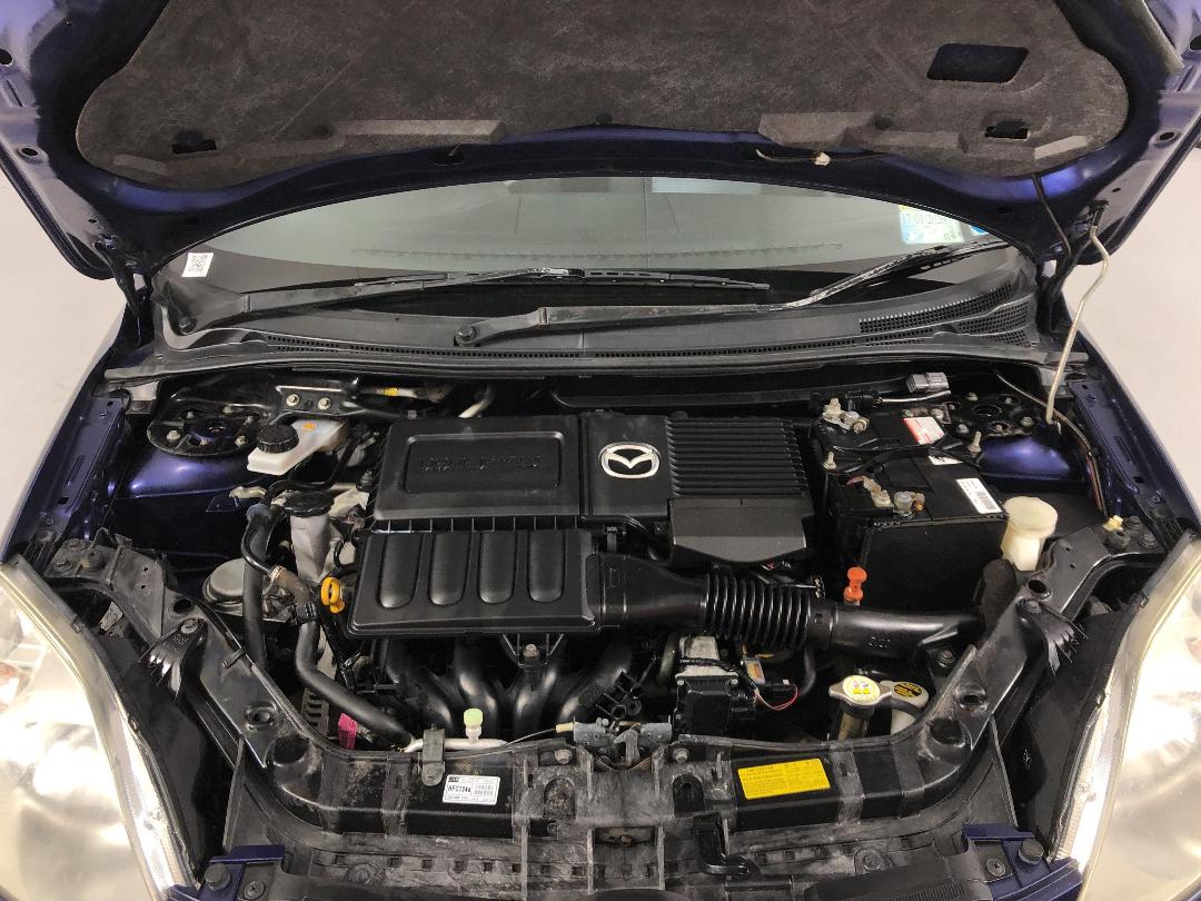 Photo '13' of Mazda Demio Photo '13' of Mazda Demio