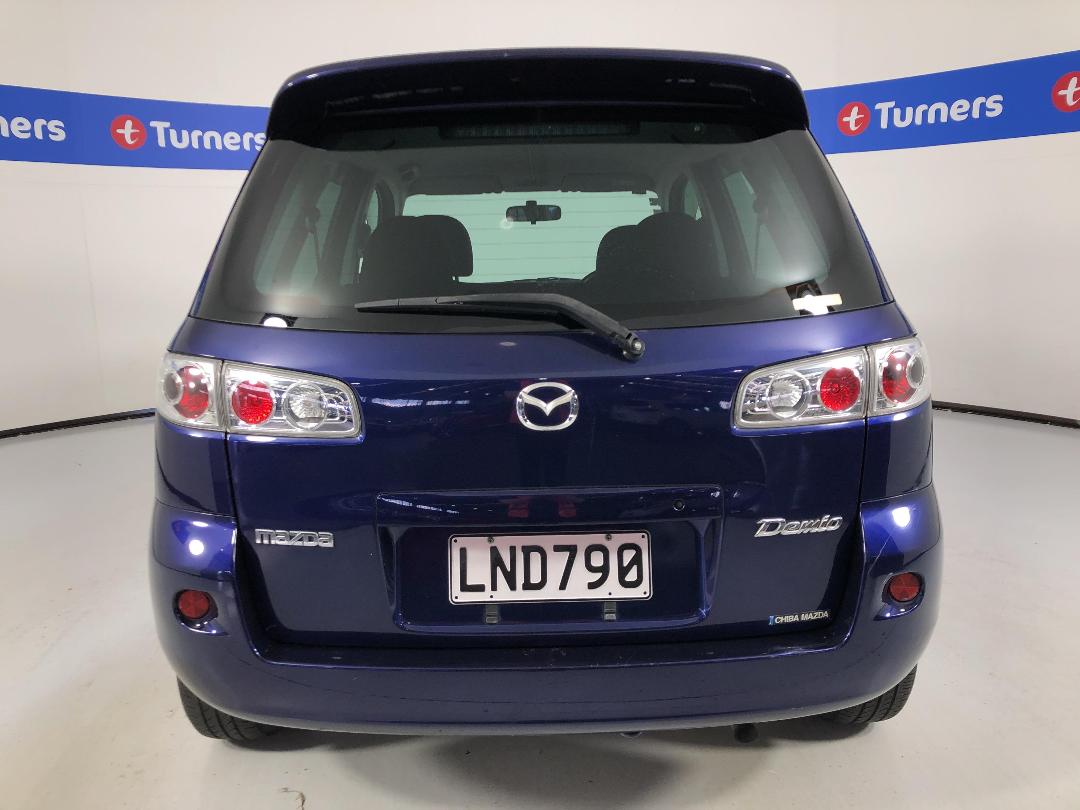 Photo '6' of Mazda Demio Photo '6' of Mazda Demio