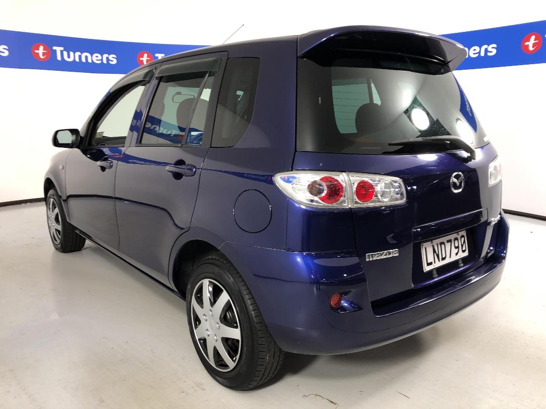 Photo '5' of Mazda Demio Photo '5' of Mazda Demio