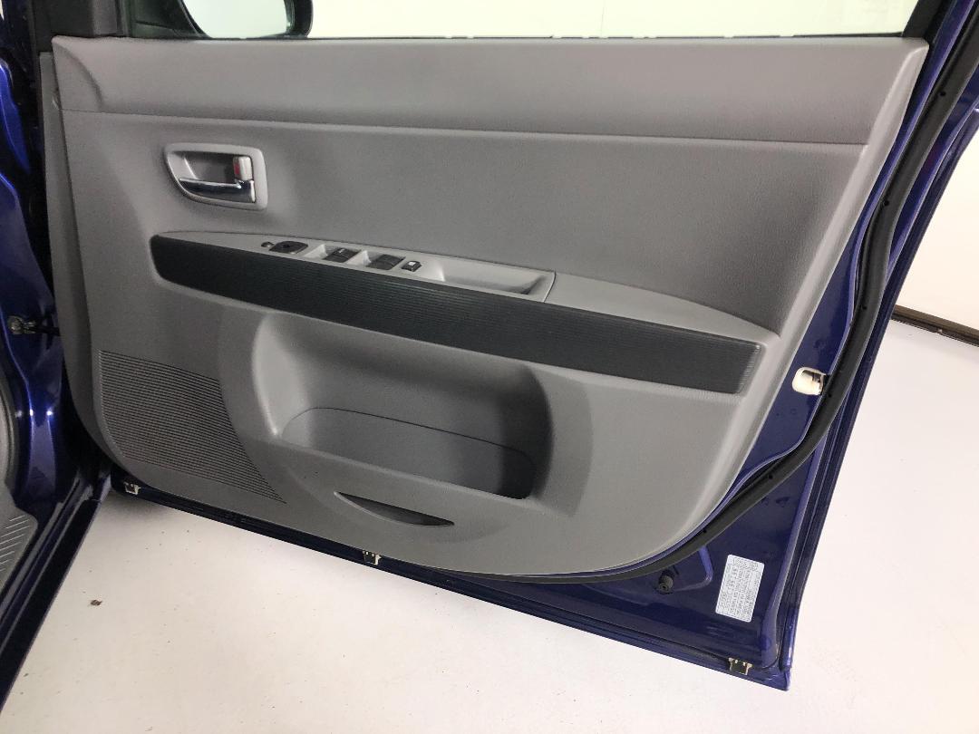 Photo '15' of Mazda Demio Photo '15' of Mazda Demio