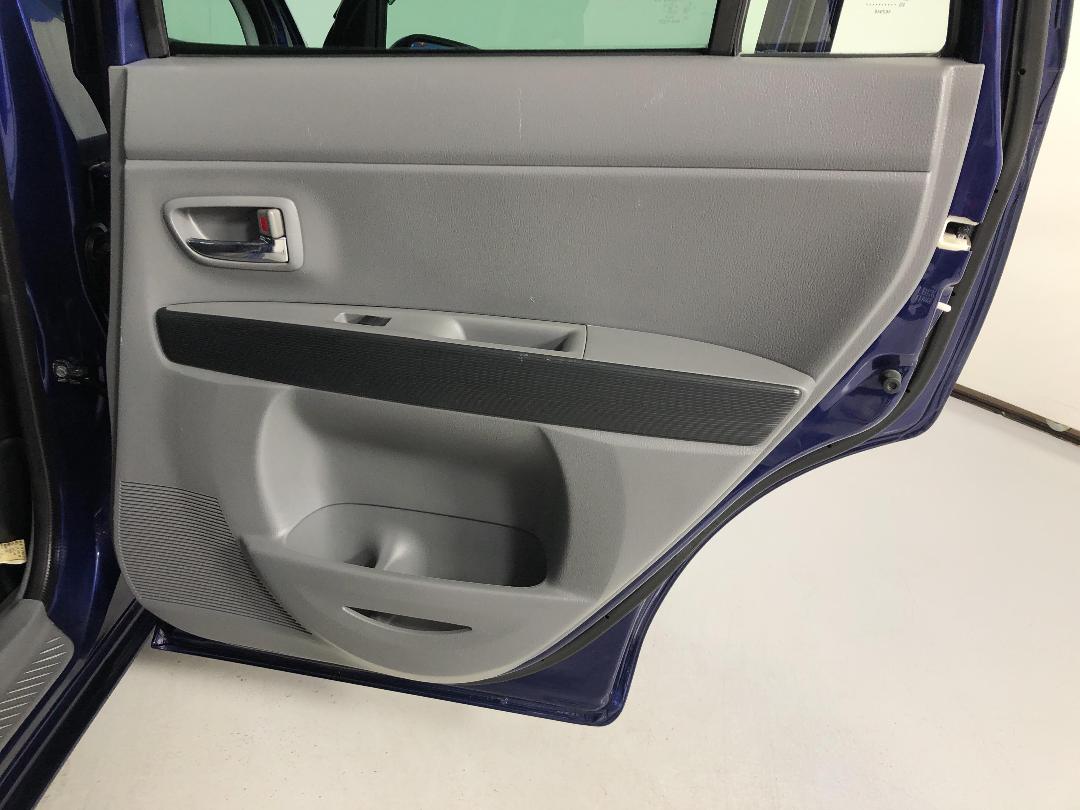 Photo '19' of Mazda Demio Photo '19' of Mazda Demio