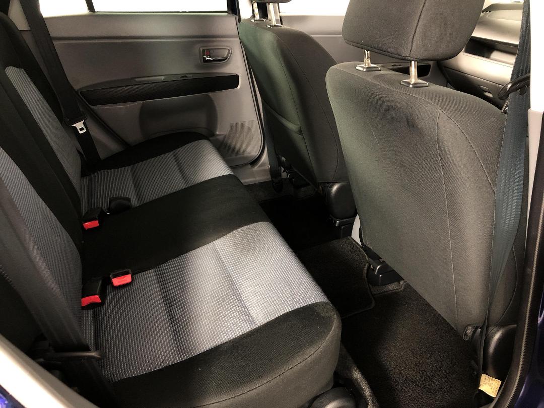 Photo '20' of Mazda Demio Photo '20' of Mazda Demio