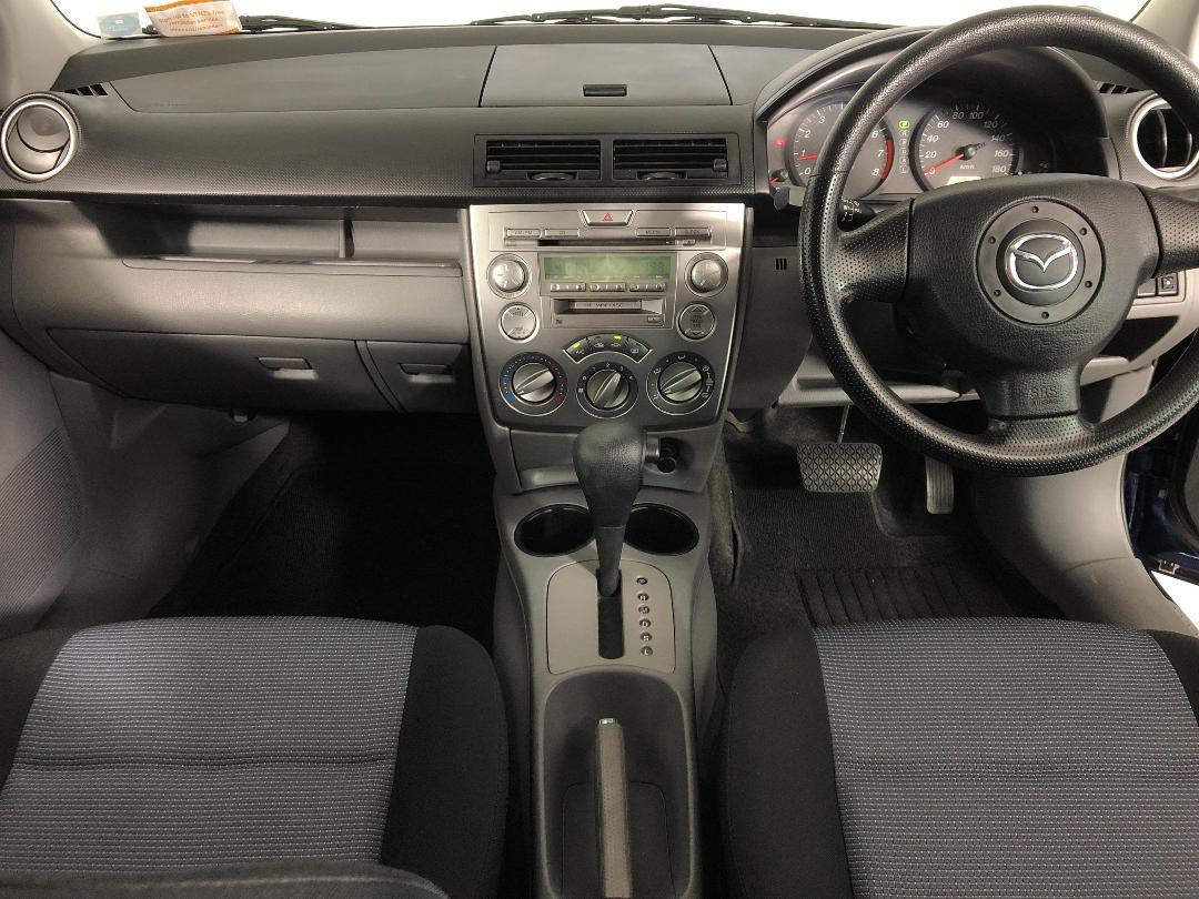 Photo '17' of Mazda Demio Photo '17' of Mazda Demio