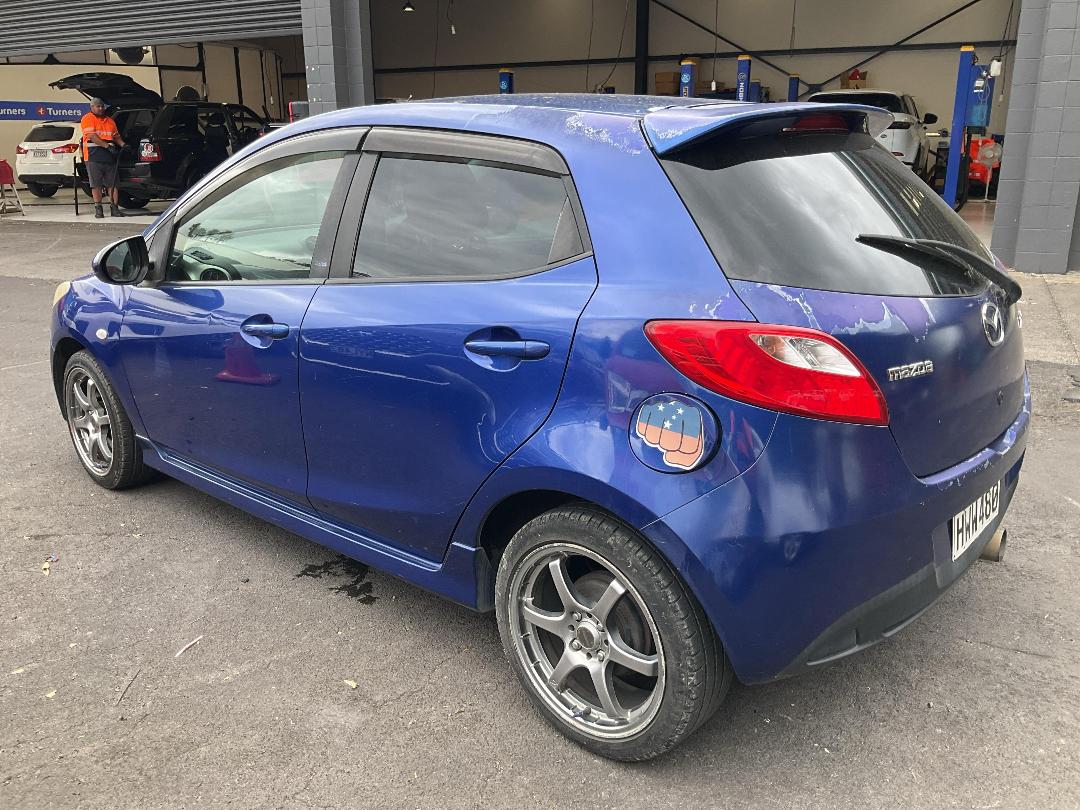 Photo '5' of Mazda Demio