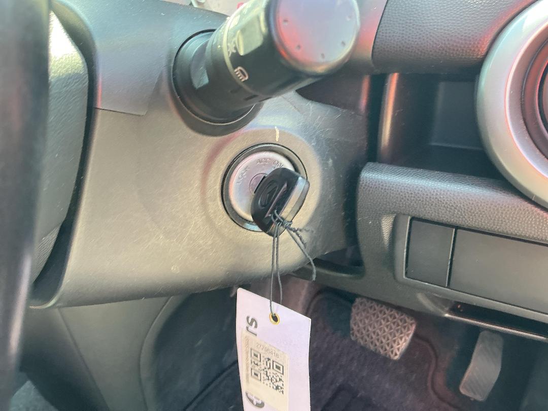 Photo '13' of Mazda Demio Photo '13' of Mazda Demio