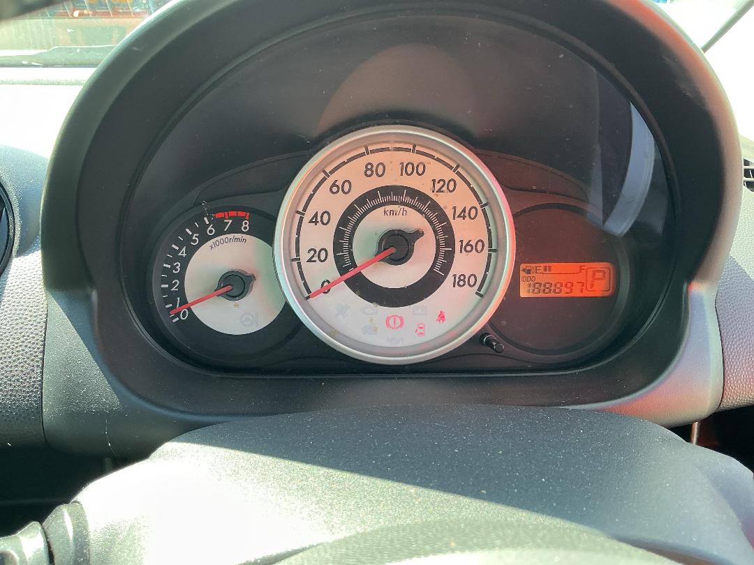 Photo '14' of Mazda Demio Photo '14' of Mazda Demio