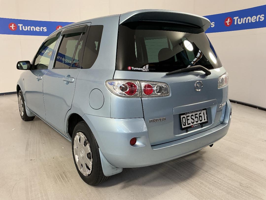 Photo '5' of Mazda Demio Photo '5' of Mazda Demio