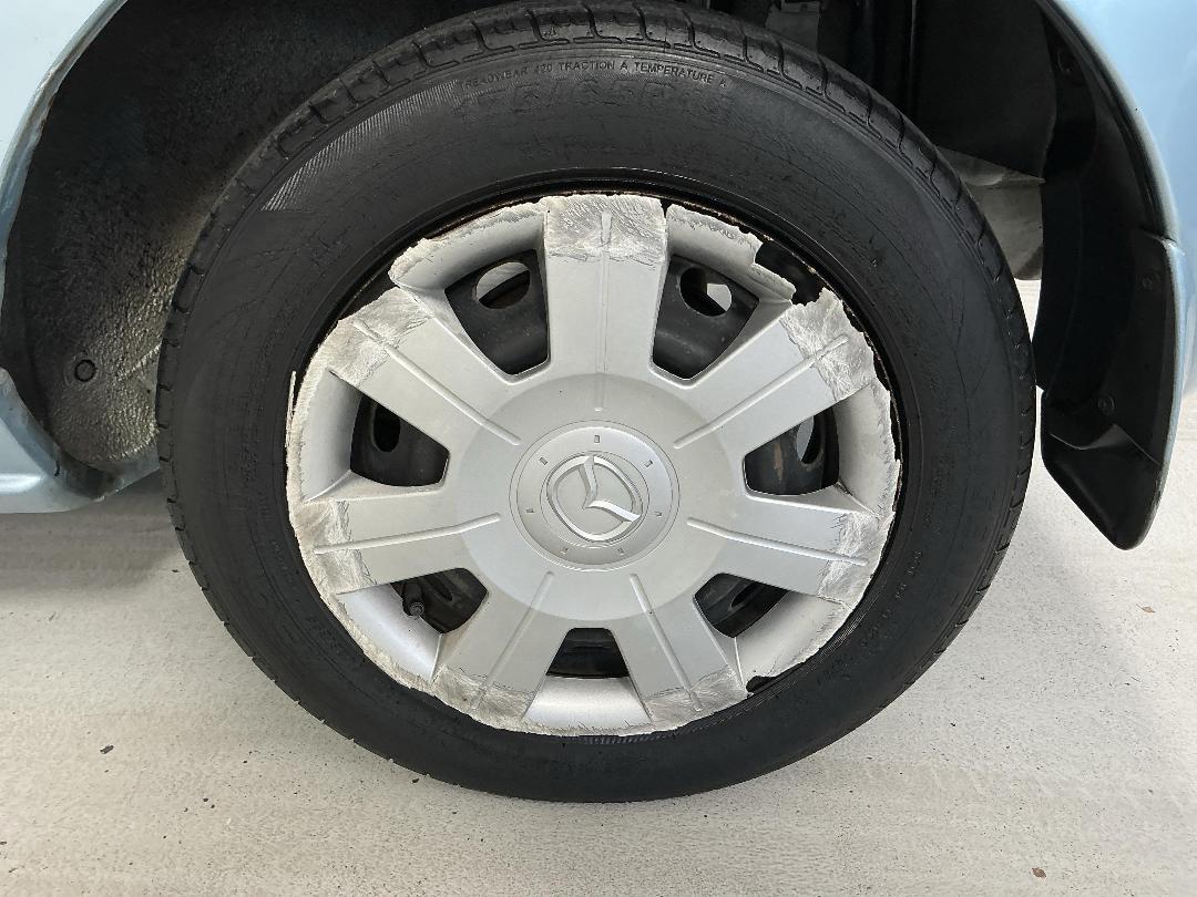 Photo '11' of Mazda Demio Photo '11' of Mazda Demio