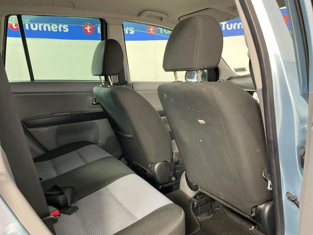 Photo '20' of Mazda Demio Photo '20' of Mazda Demio