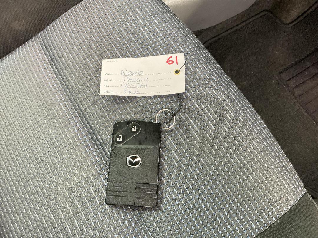 Photo '22' of Mazda Demio Photo '22' of Mazda Demio