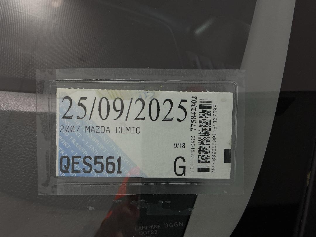 Photo '25' of Mazda Demio Photo '25' of Mazda Demio