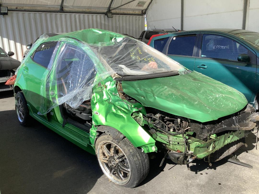 Photo '4' of Mazda Demio