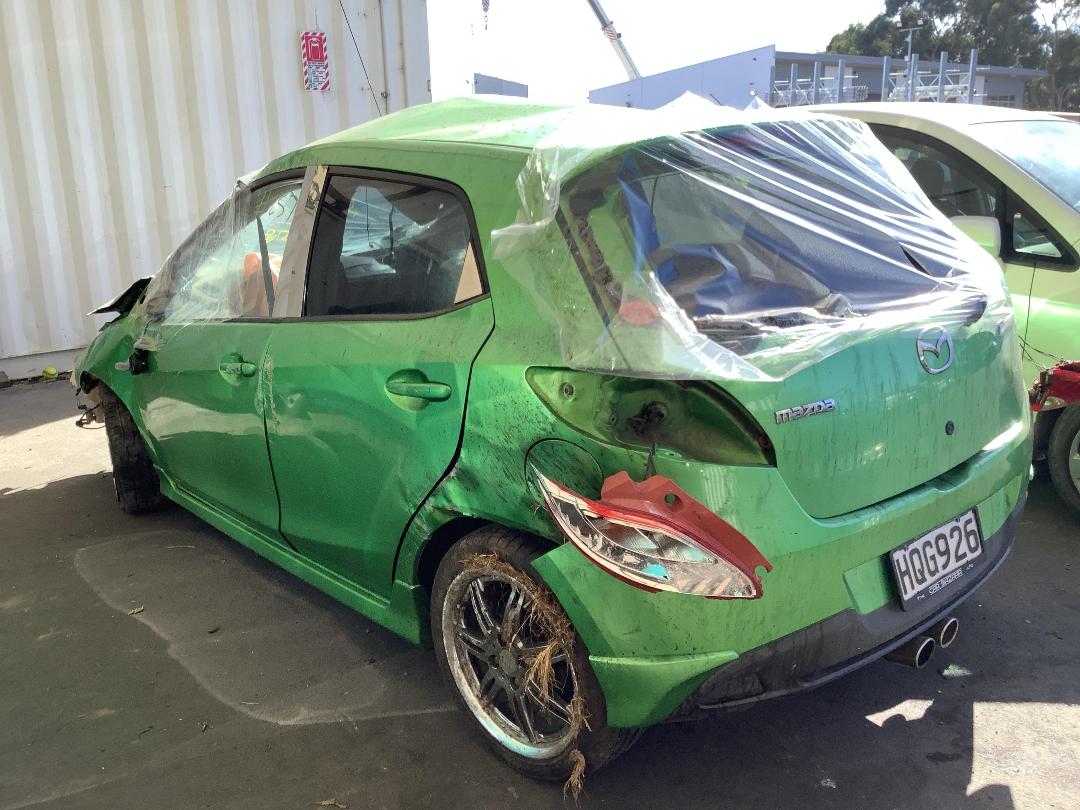 Photo '8' of Mazda Demio