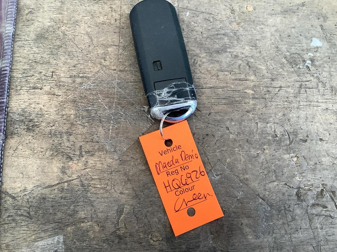 Photo '22' of Mazda Demio