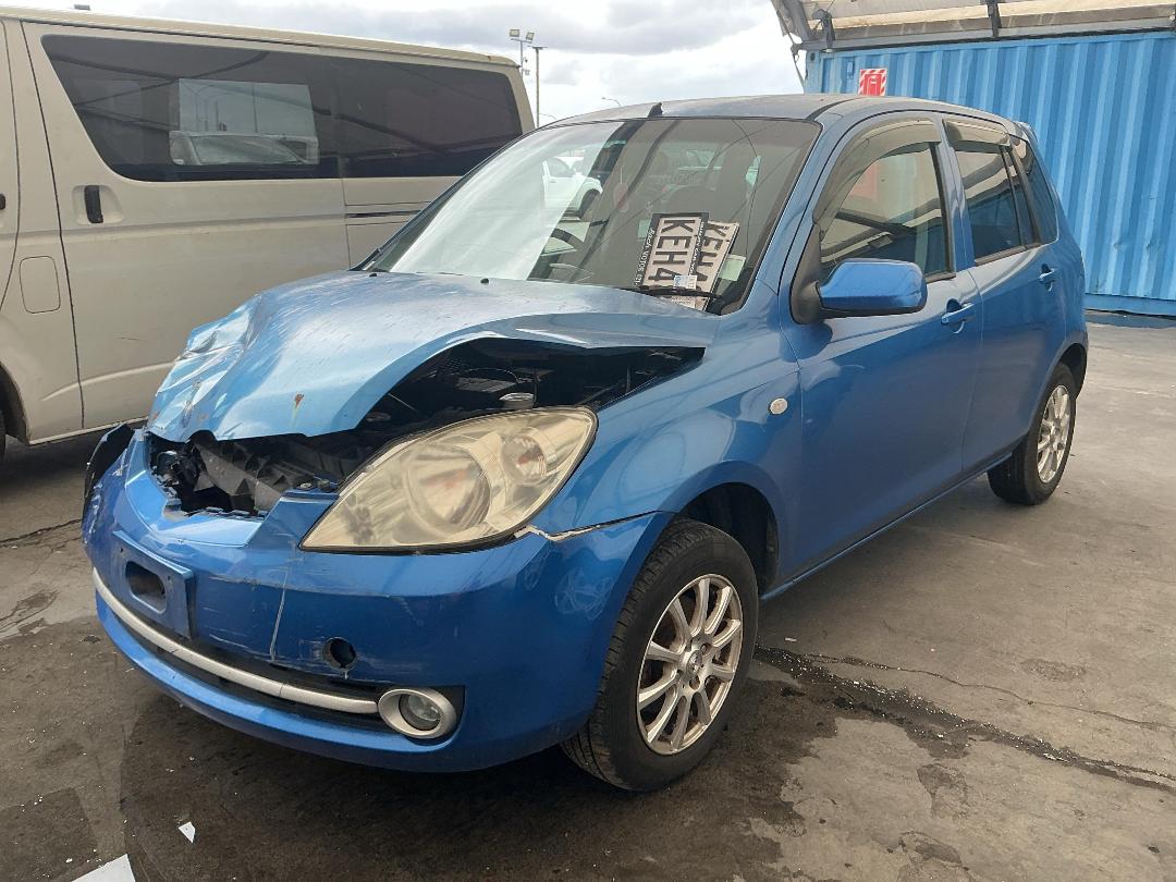 Photo '3' of Mazda Demio 1300