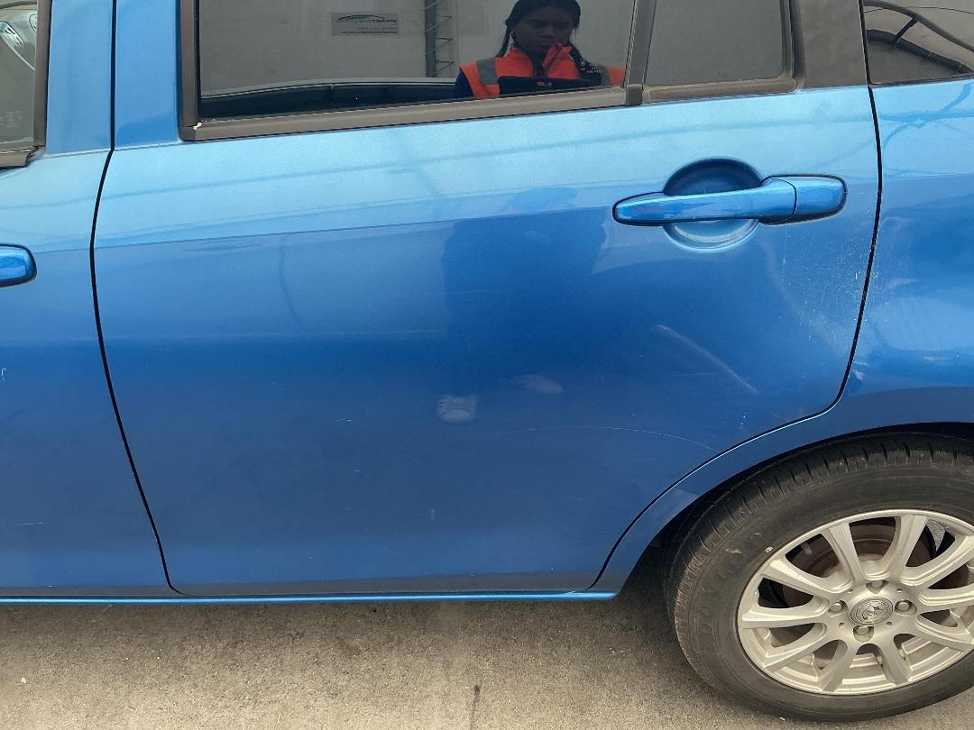 Photo '25' of Mazda Demio 1300