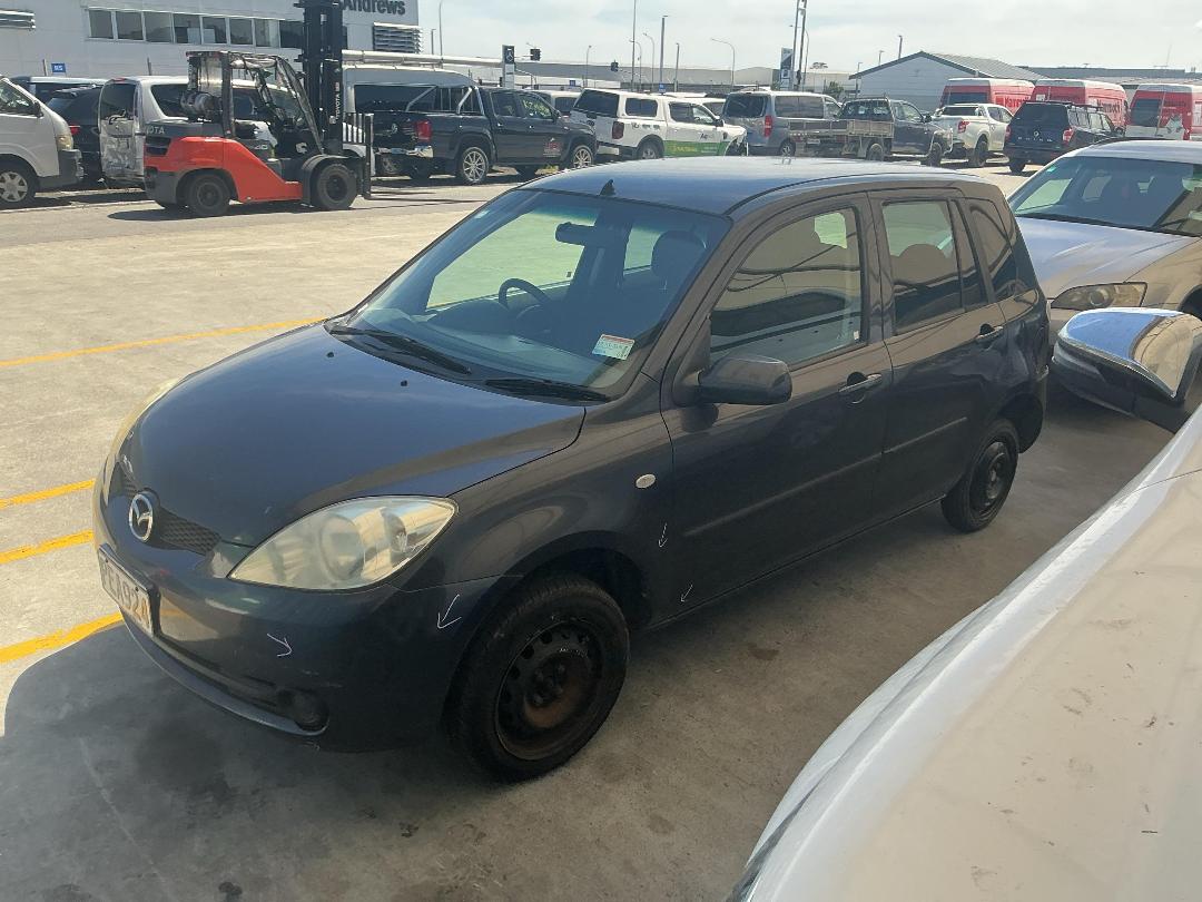 Photo '5' of Mazda Demio