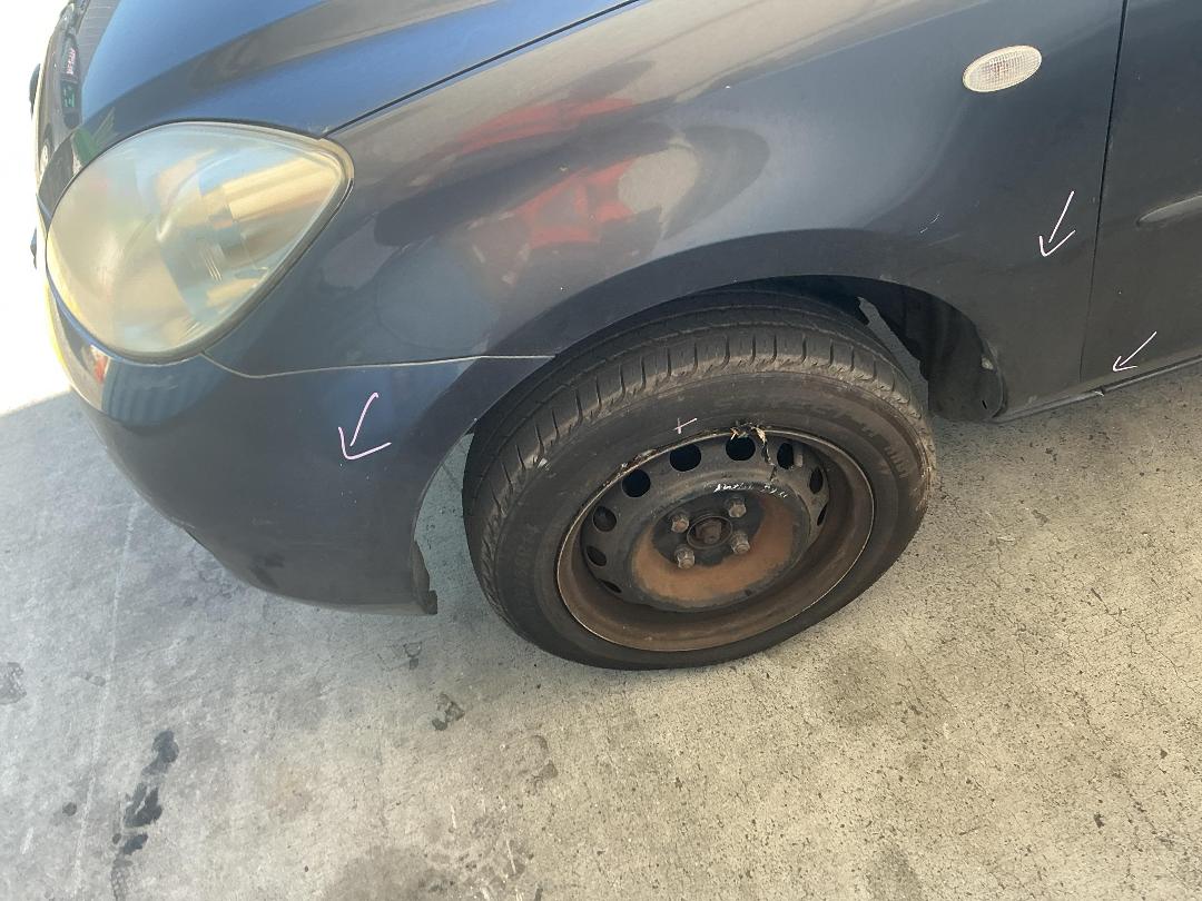 Photo '6' of Mazda Demio