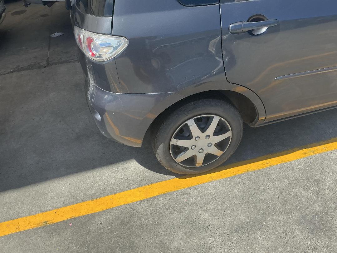 Photo '11' of Mazda Demio