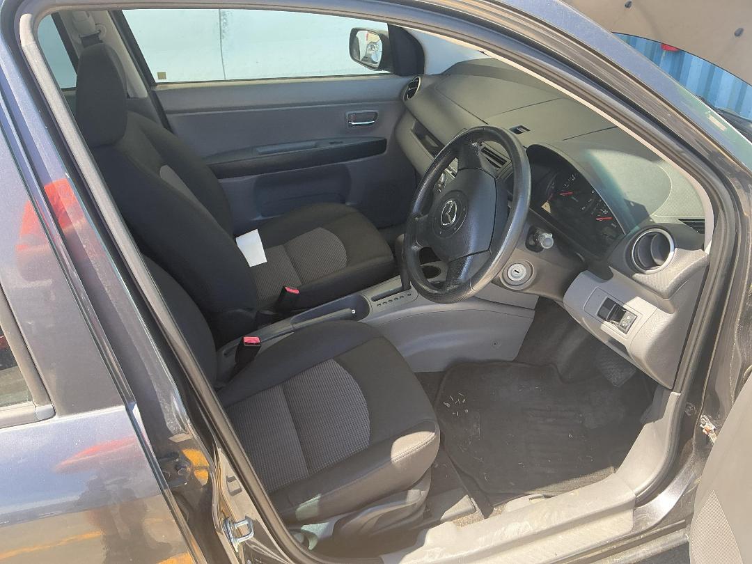 Photo '17' of Mazda Demio