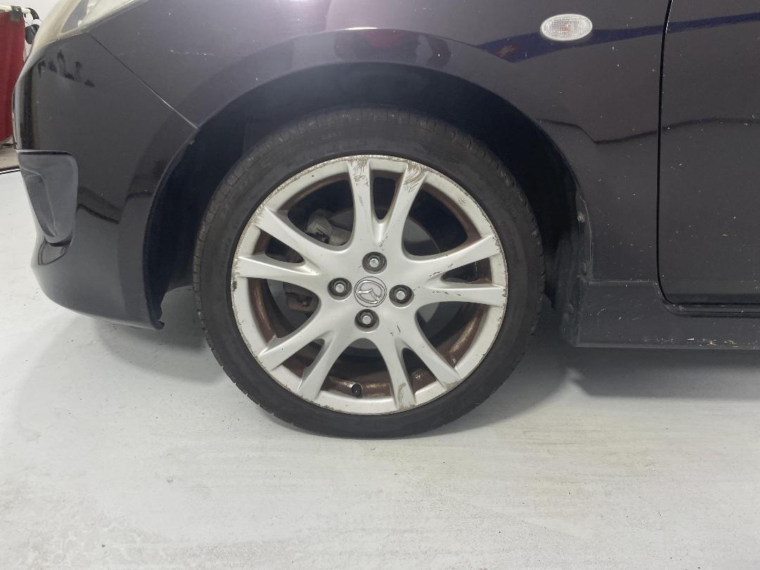 Photo '10' of Mazda Demio