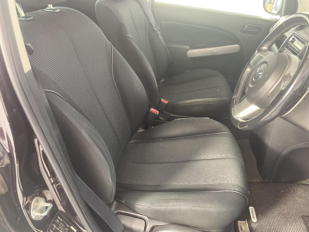 Photo '16' of Mazda Demio