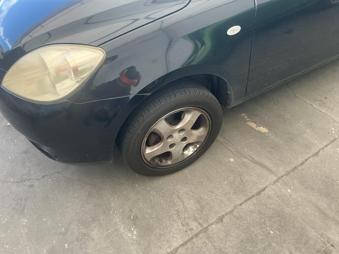 Photo '6' of Mazda Demio Photo '6' of Mazda Demio