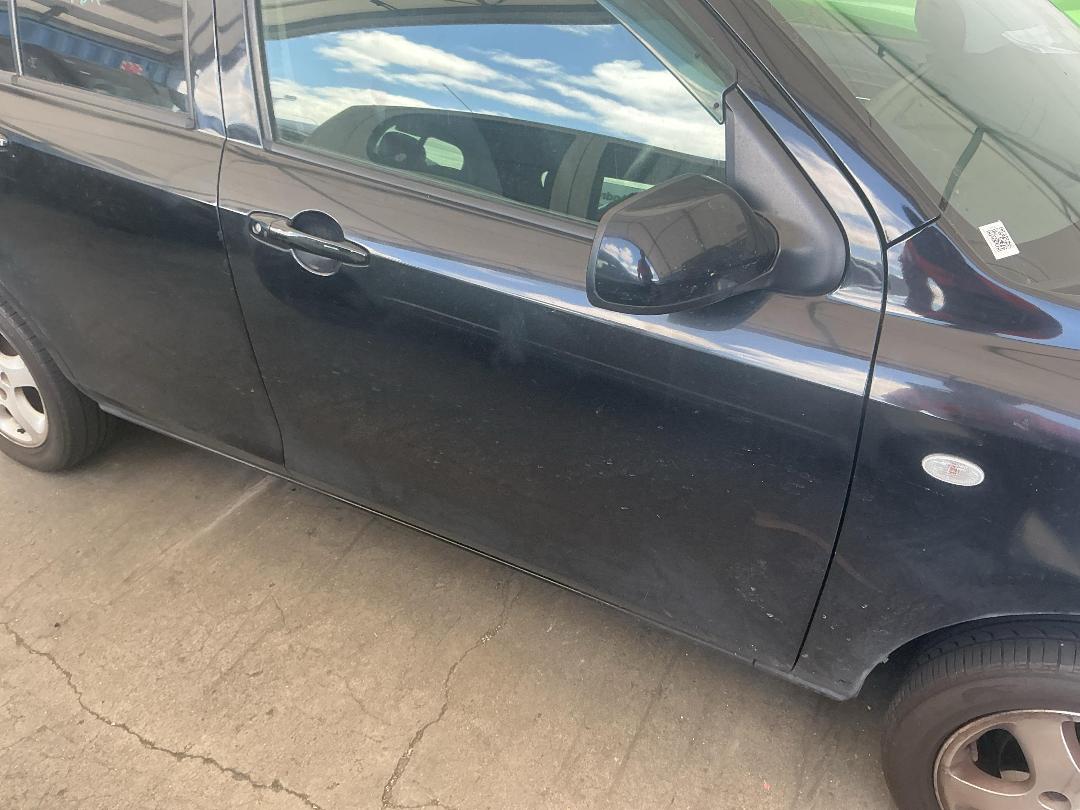 Photo '3' of Mazda Demio Photo '3' of Mazda Demio