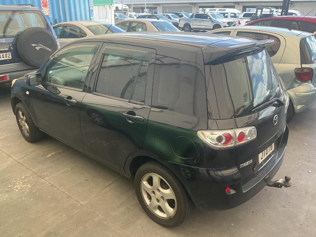 Photo '9' of Mazda Demio Photo '9' of Mazda Demio