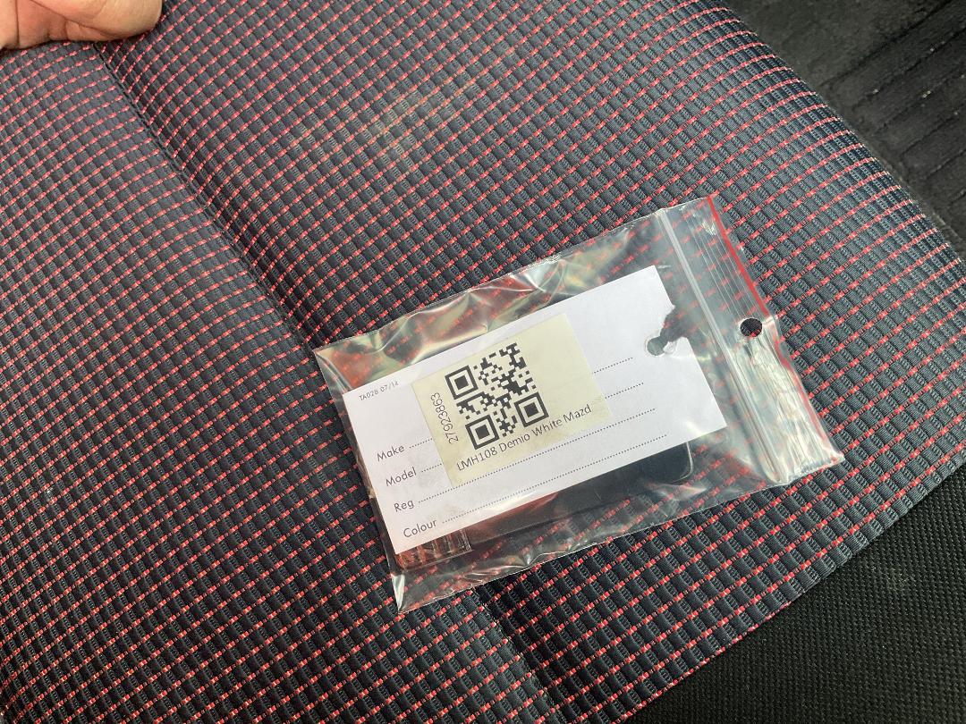 Photo '13' of Mazda Demio Photo '13' of Mazda Demio