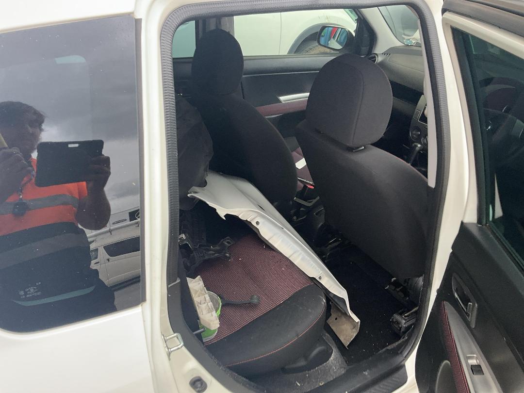 Photo '15' of Mazda Demio Photo '15' of Mazda Demio