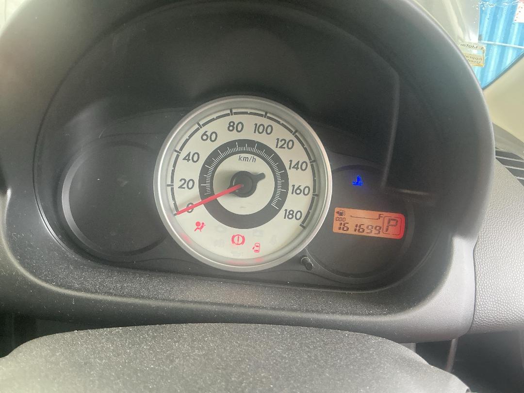 Photo '15' of Mazda Demio Photo '15' of Mazda Demio